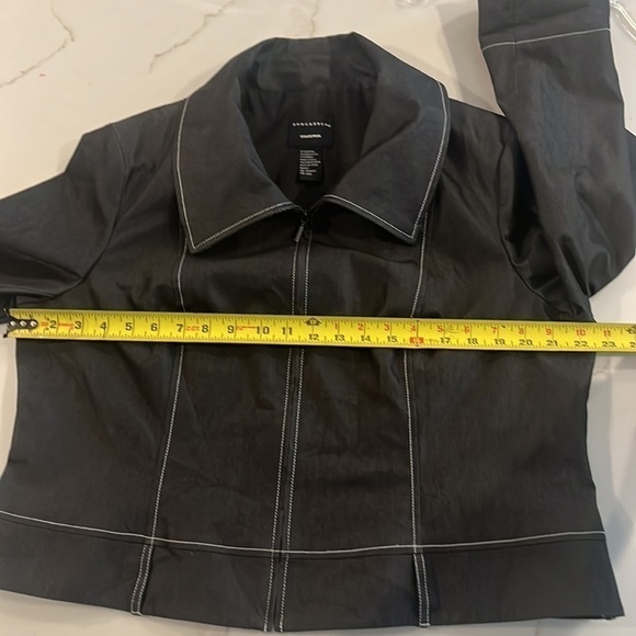 DONCASTER jacket - Picture 8 of 10